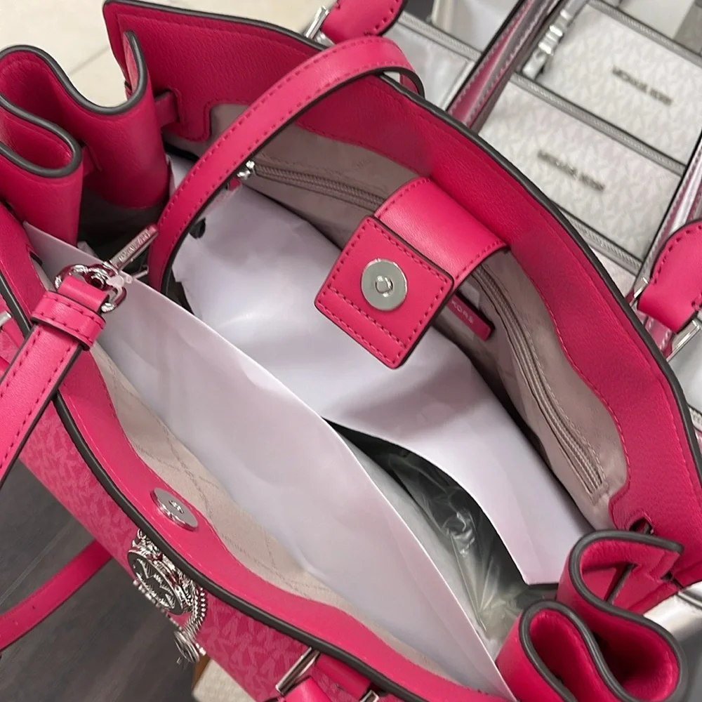 Michael Kors Hamilton Medium Signature Logo Satchel
Dragonfruit
NWT - Picture 11 of 16